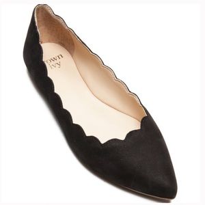 Crown & ivy Black Scalloped Flats